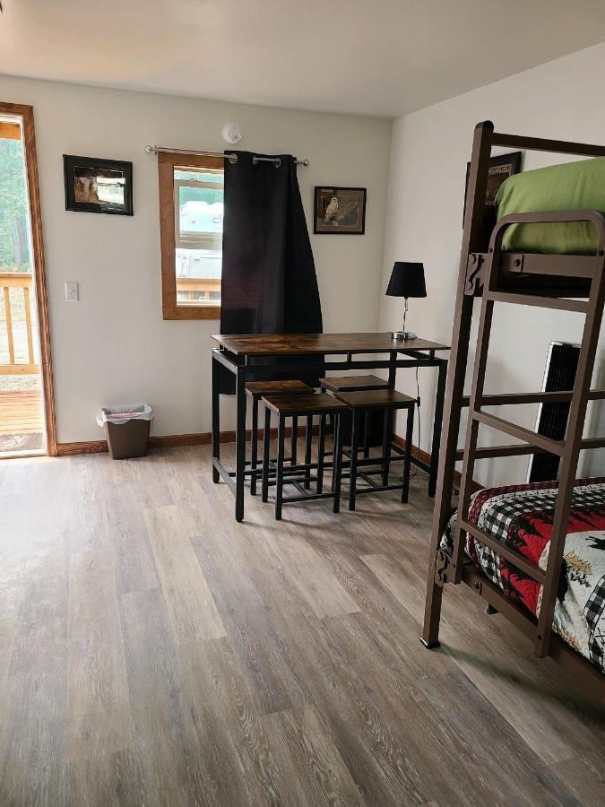 Eagle Rock Resort Naches Екстериор снимка
